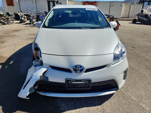 2015 TOYOTA PRIUS — DIRF