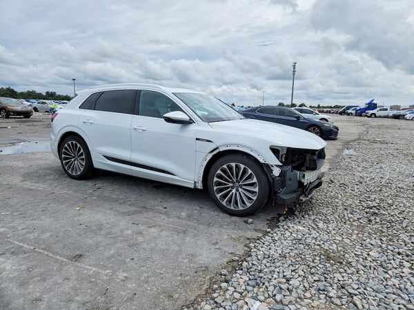 2019 AUDI E-TRON e-tron quattro Prestige
