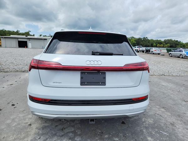 2019 AUDI E-TRON e-tron quattro Prestige