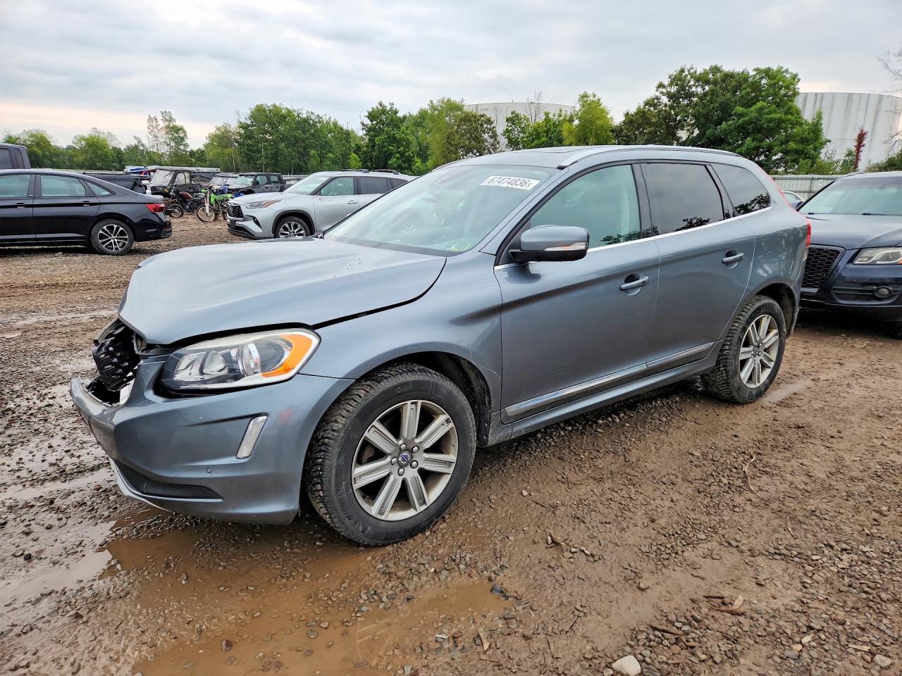 2017 VOLVO XC60 Inscription