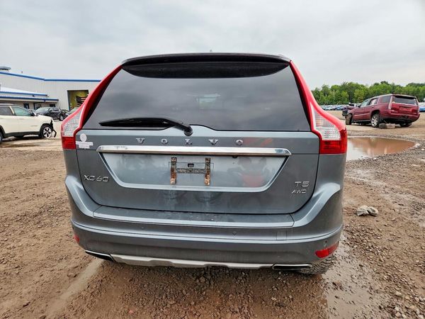 2017 VOLVO XC60 Inscription