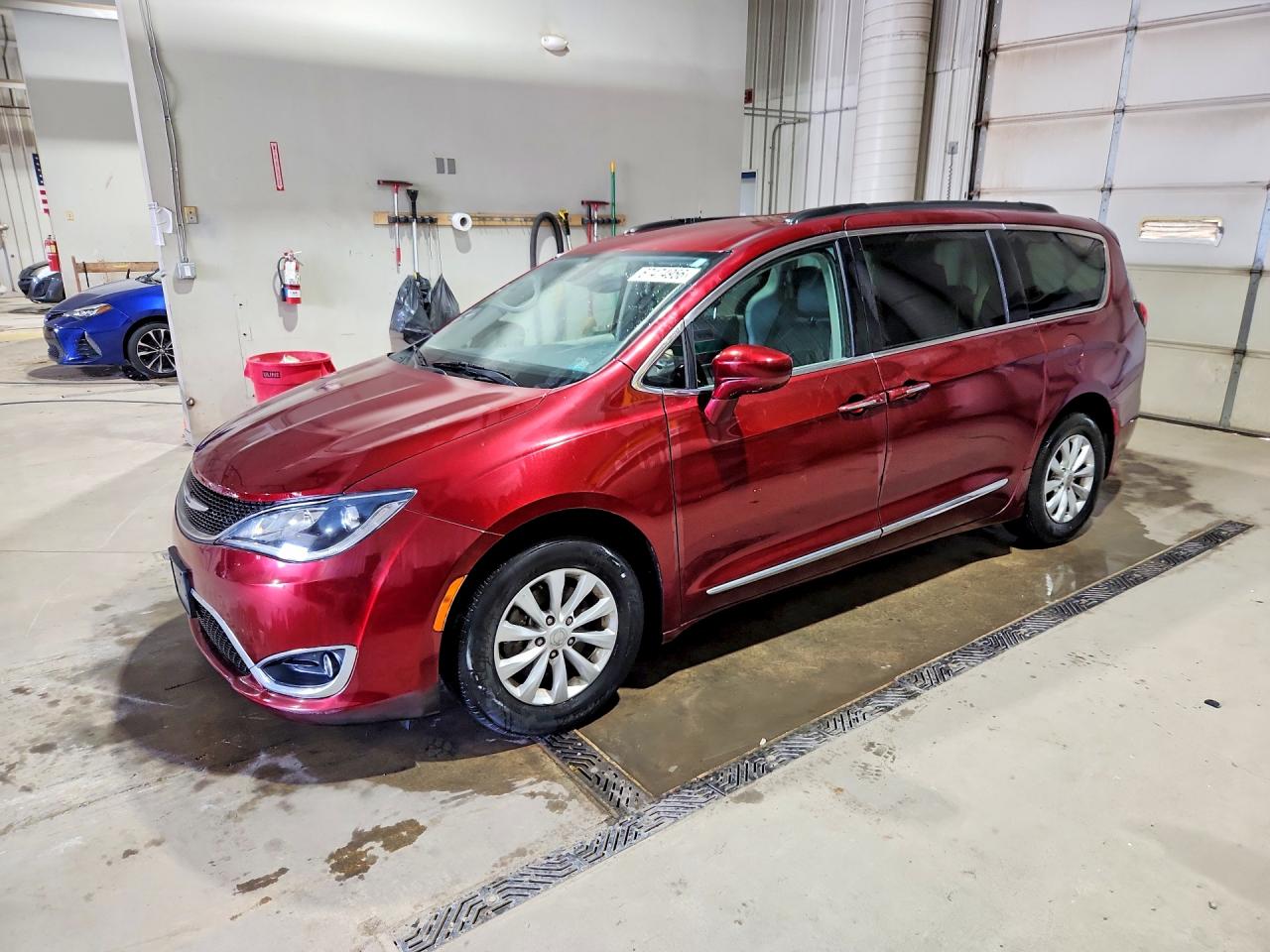 2025 CHRYSLER PACIFICA Touring L