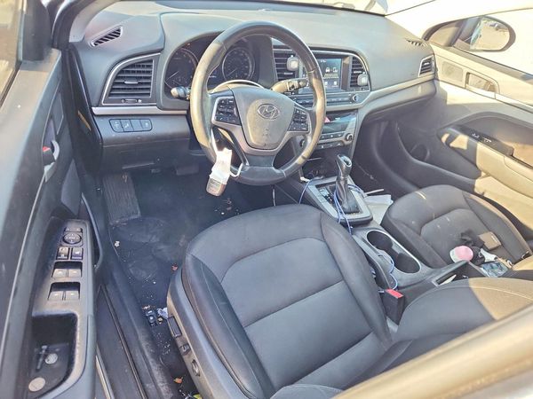 2017 HYUNDAI ELANTRA