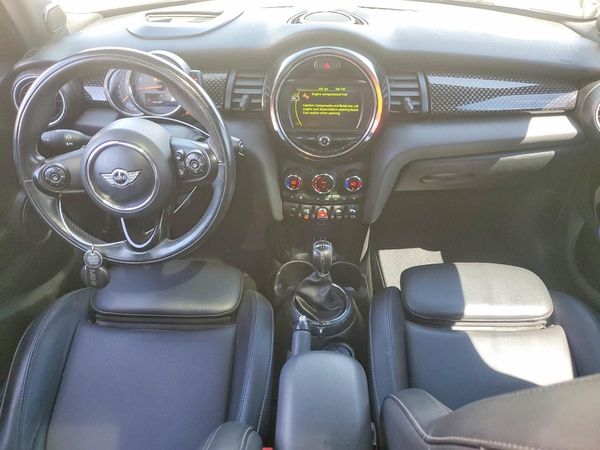2015 MINI COOPER