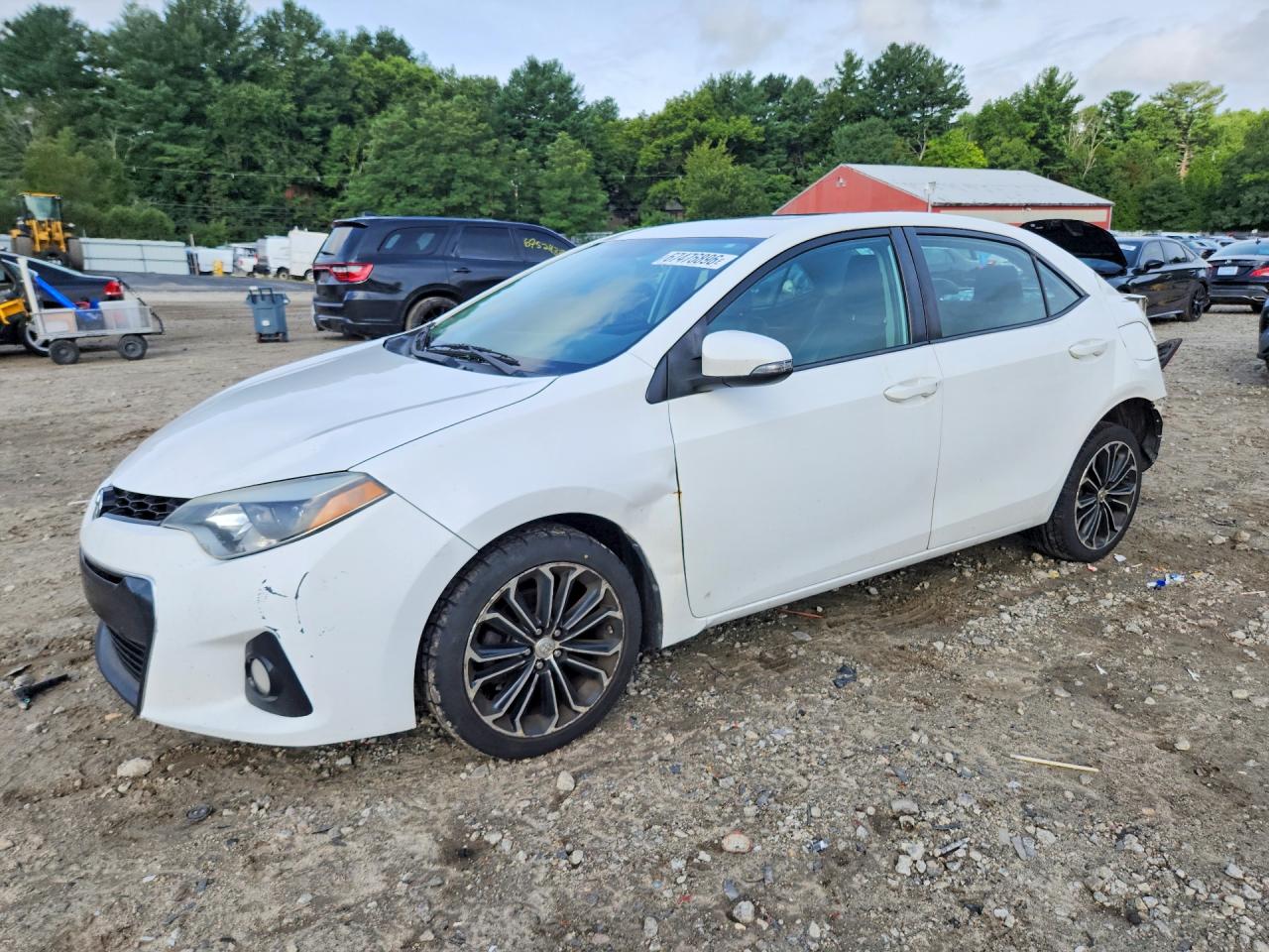 2015 TOYOTA COROLLA