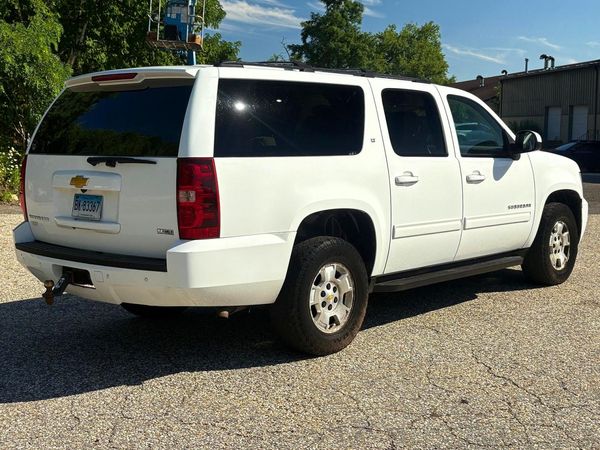 2012 CHEVROLET SUBURBAN LT