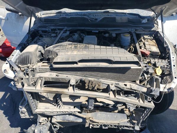 2021 RAM 3500 Big Horn — Engine bay