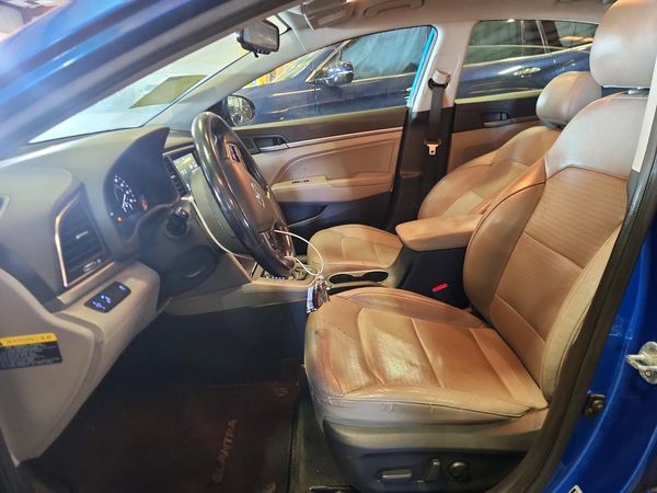 2017 HYUNDAI ELANTRA