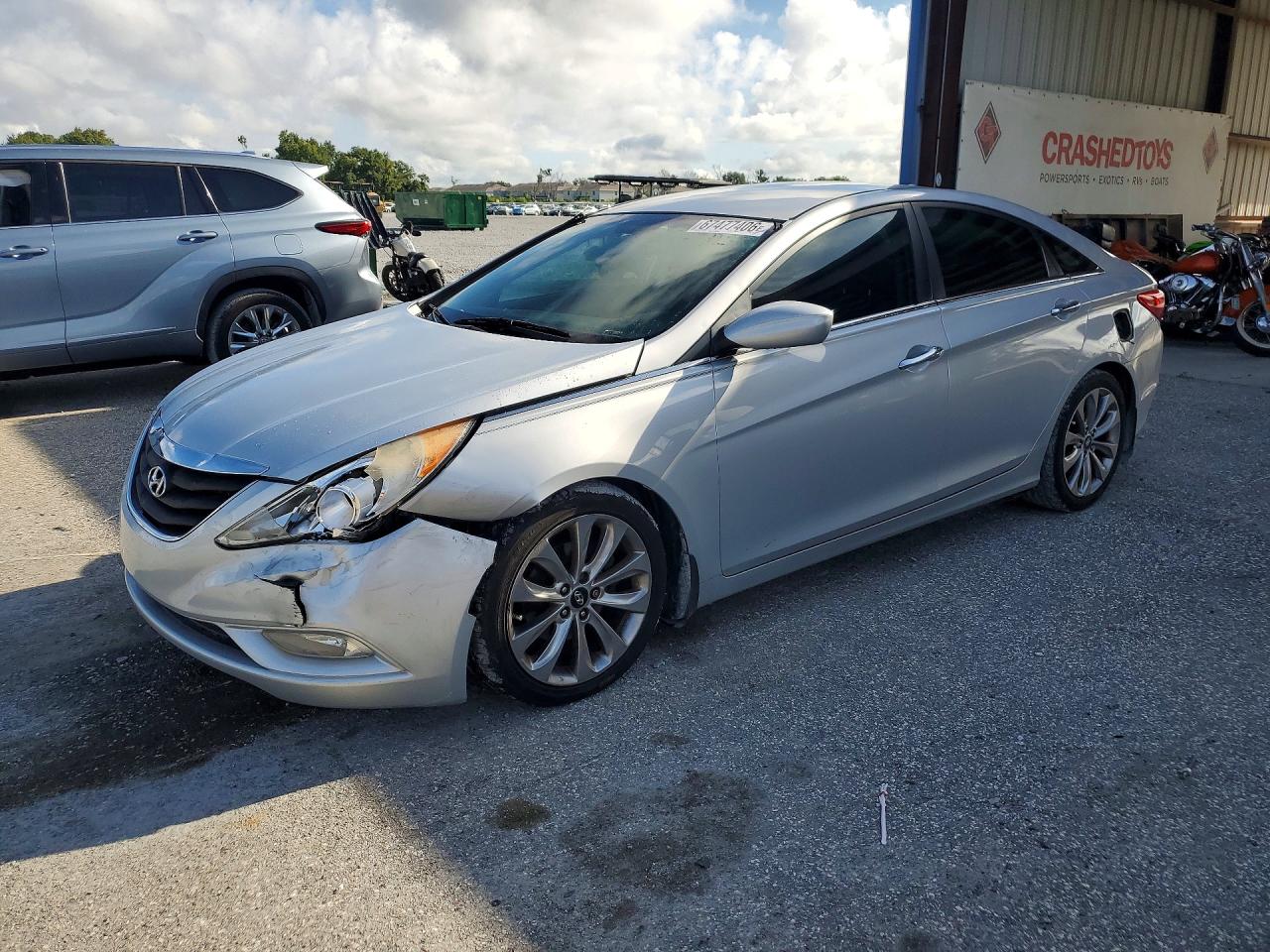 2012 HYUNDAI SONATA Middle level