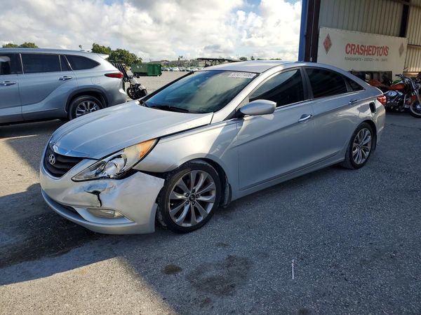 2012 HYUNDAI SONATA Middle level