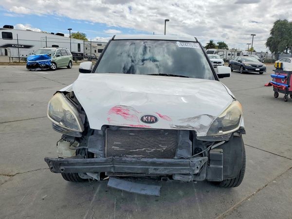 2013 KIA SOUL