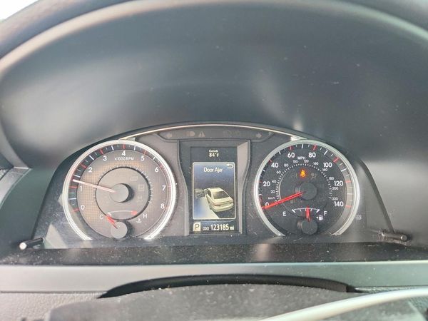 2016 TOYOTA CAMRY