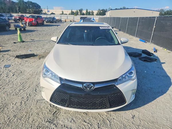 2015 TOYOTA CAMRY