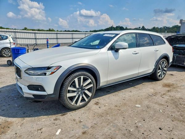 2021 VOLVO V90 CROSS COUNTRY