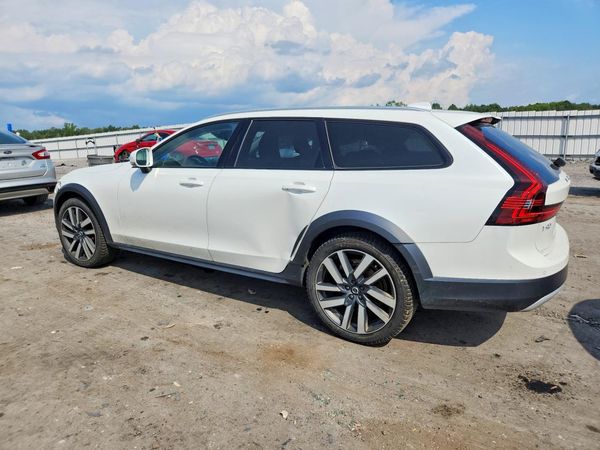 2021 VOLVO V90 CROSS COUNTRY Inscription
