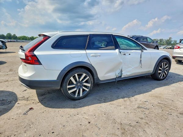 2021 VOLVO V90 CROSS COUNTRY Inscription