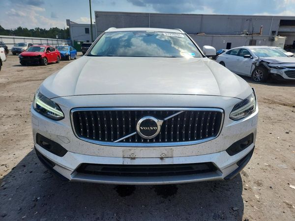 2021 VOLVO V90 CROSS COUNTRY Inscription