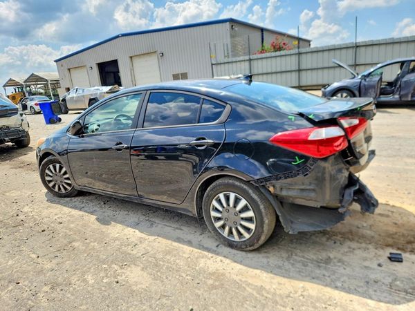 2016 KIA FORTE GL (Middle-Low Grade)