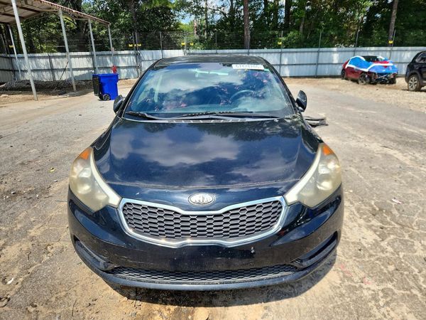 2016 KIA FORTE GL (Middle-Low Grade)