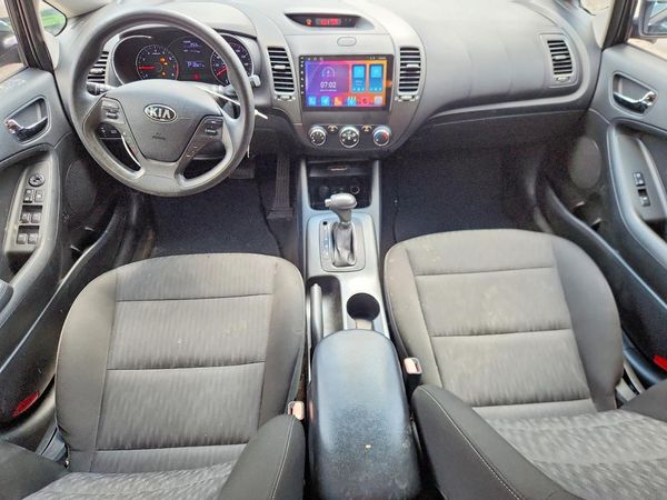 2016 KIA FORTE GL (Middle-Low Grade)