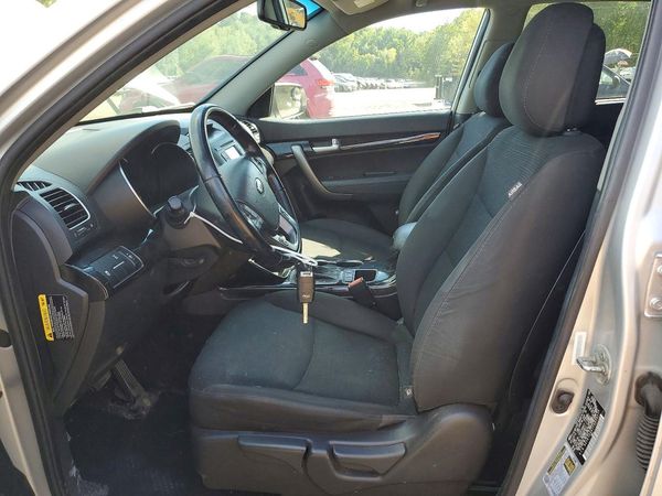 2015 KIA SORENTO GL