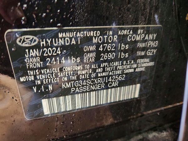 2024 GENESIS G70 — VINS