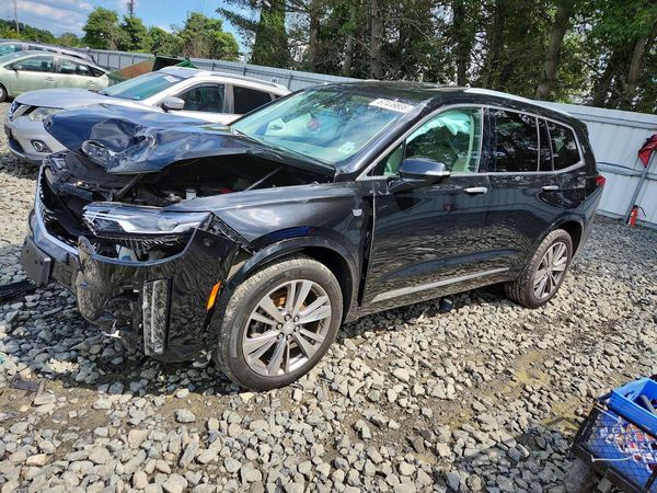 2021 CADILLAC XT6
