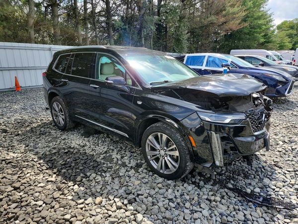 2021 CADILLAC XT6