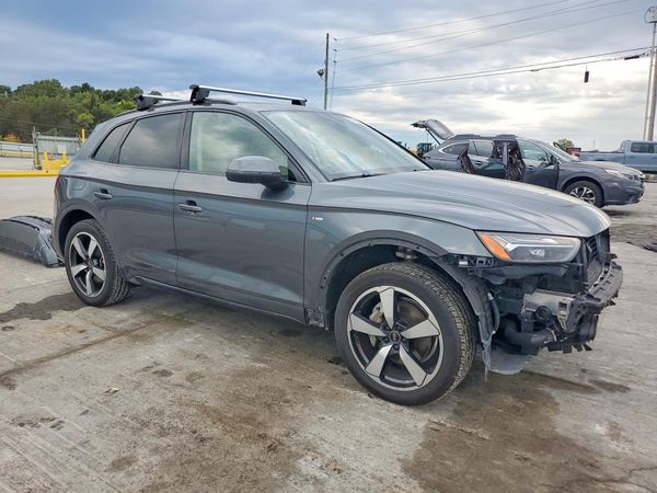 2022 AUDI Q5