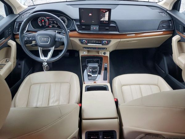 2022 AUDI Q5