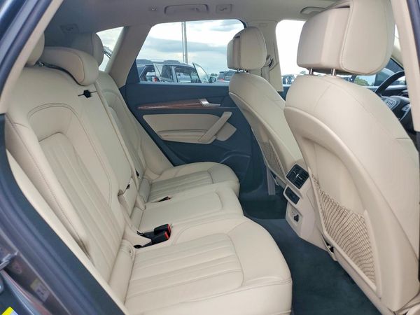 2022 AUDI Q5