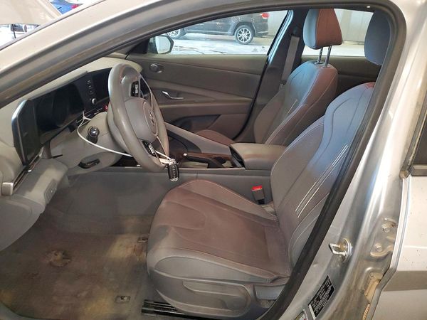 2022 HYUNDAI ELANTRA SEL