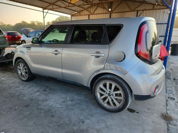 2018 KIA SOUL