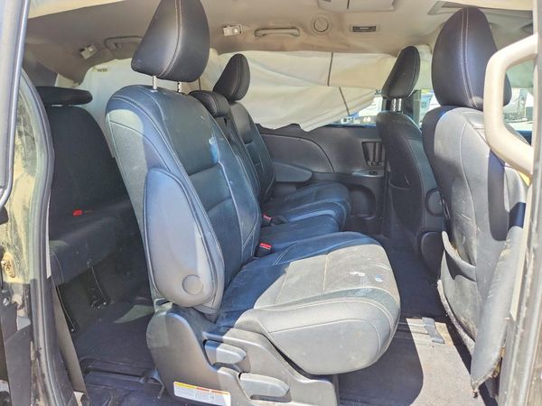 2015 TOYOTA SIENNA
