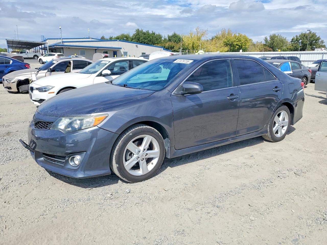 2013 TOYOTA CAMRY