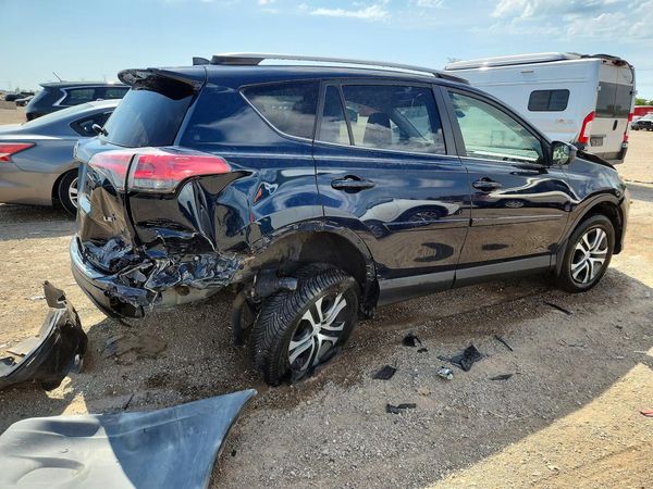 2018 TOYOTA RAV4 LE