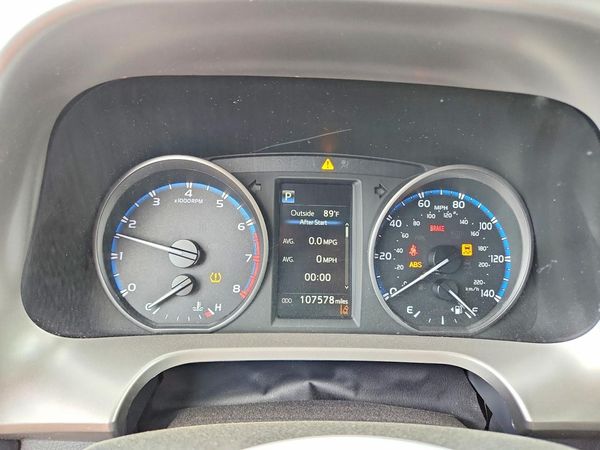 2018 TOYOTA RAV4 LE