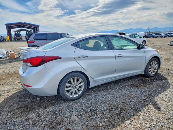2014 HYUNDAI ELANTRA GLS (Middle)