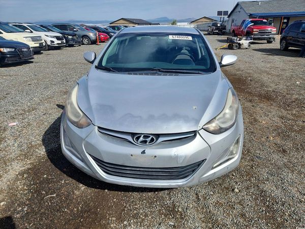 2014 HYUNDAI ELANTRA GLS (Middle)