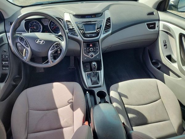 2014 HYUNDAI ELANTRA GLS (Middle)