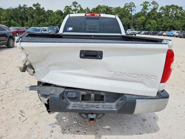 2017 TOYOTA TUNDRA SR/SR5
