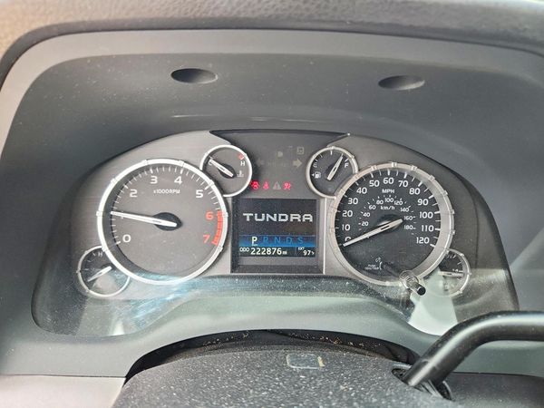 2017 TOYOTA TUNDRA SR/SR5