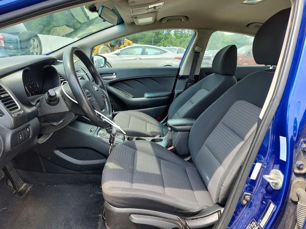 2017 KIA FORTE LX Popular, S