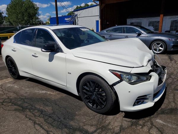 2017 INFINITI Q50