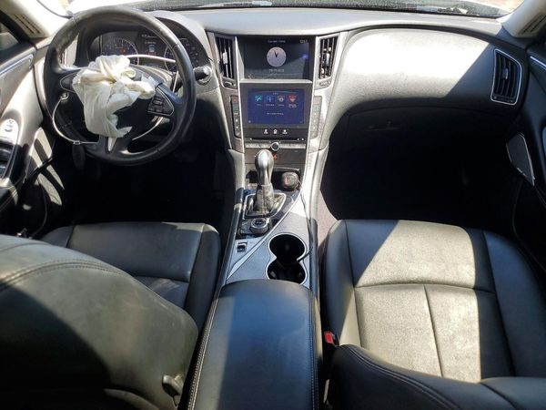 2017 INFINITI Q50