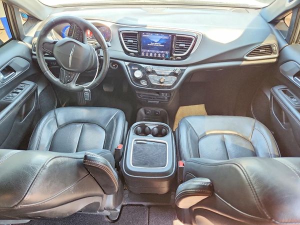 2018 CHRYSLER PACIFICA