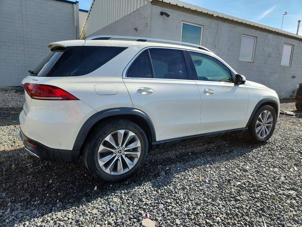2021 MERCEDES-BENZ GLE