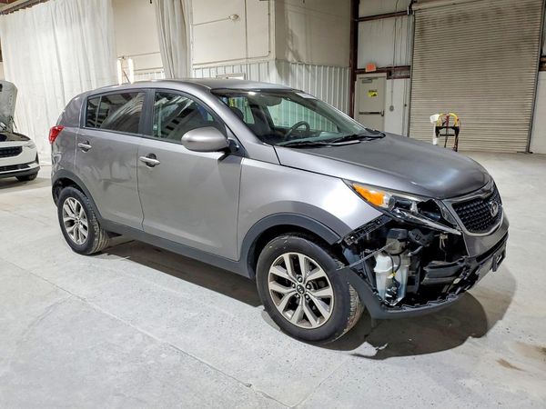 2015 KIA SPORTAGE GL - Middle-low