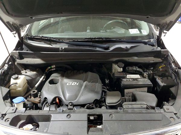 2015 KIA SPORTAGE GL - Middle-low