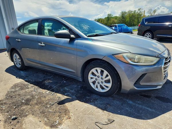 2017 HYUNDAI ELANTRA
